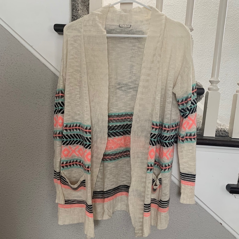 Eye Shadow Cardigan